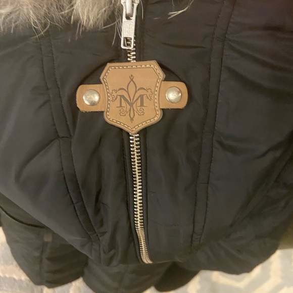 Luxurious  Mackage Trish Coat worn twice in nearly new condition. - Picture 5 of 6